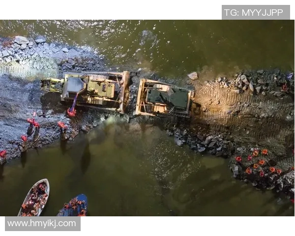 惊悚！湖南华容县洞庭湖堤防决堤蔓延至，救援现场紧急展开(温泉水怎样形成)